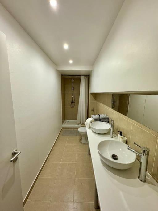 Experience Cinema Immersif Dans Appartement Renove Pres De Montmartre Paris Eksteriør bilde