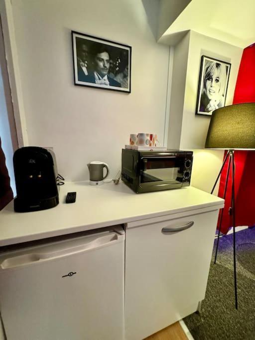 Experience Cinema Immersif Dans Appartement Renove Pres De Montmartre Paris Eksteriør bilde