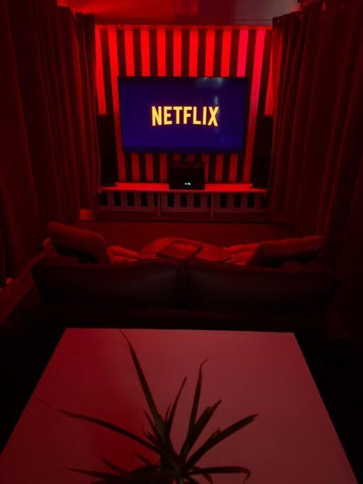 Experience Cinema Immersif Dans Appartement Renove Pres De Montmartre Paris Eksteriør bilde